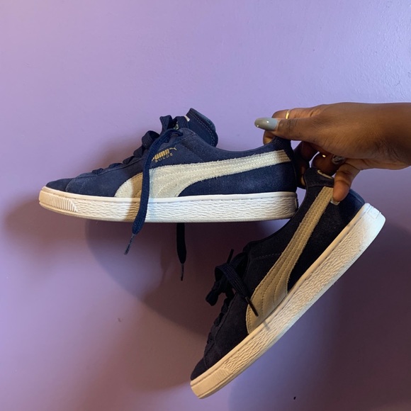 Puma Suede Shoes - Picture 1 of 3